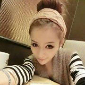 违停被贴不干胶 车主称方式太粗暴